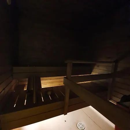 Jaeaeskaen Loma, Ratatie 3 Asunto 1 * Kauhava