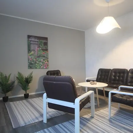 Jaeaeskaen Loma, Ratatie 3 Asunto 1 Kauhava