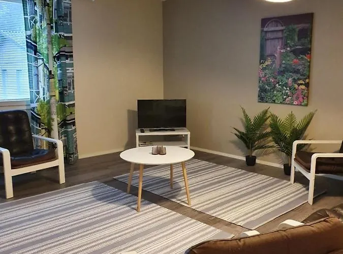 Jaeaeskaen Loma, Ratatie 3 Asunto 1 *