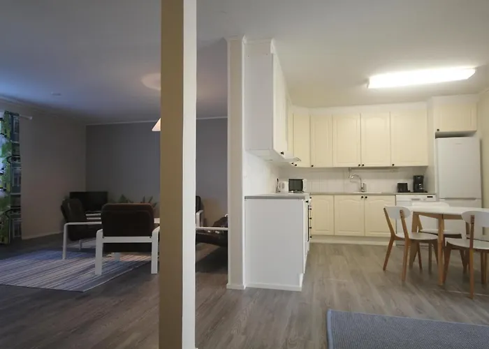 Jaeaeskaen Loma, Ratatie 3 Asunto 1